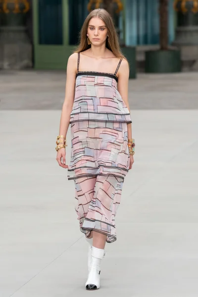Look 47